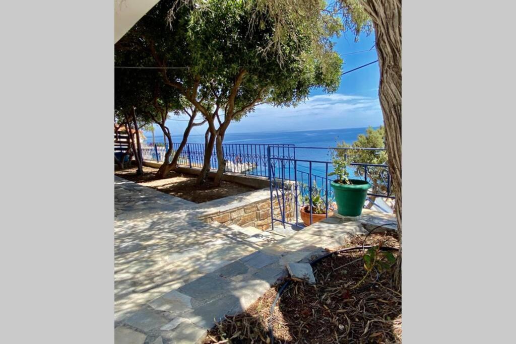 Πέτρινη αυλή, Αρμενιστης Ικαρια Βίλα Αρμενιστής Εξωτερικό φωτογραφία