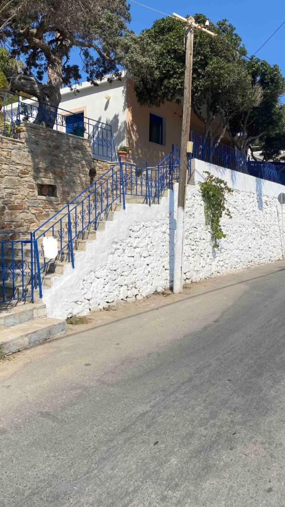 Πέτρινη αυλή, Αρμενιστης Ικαρια Βίλα Αρμενιστής Εξωτερικό φωτογραφία